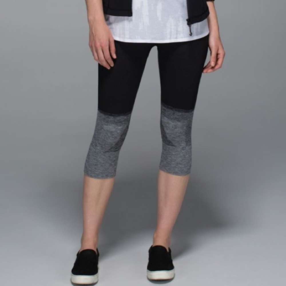 Lululemon Seamlessly Street Crop Leggings Heathered Black and Gray Size 6
